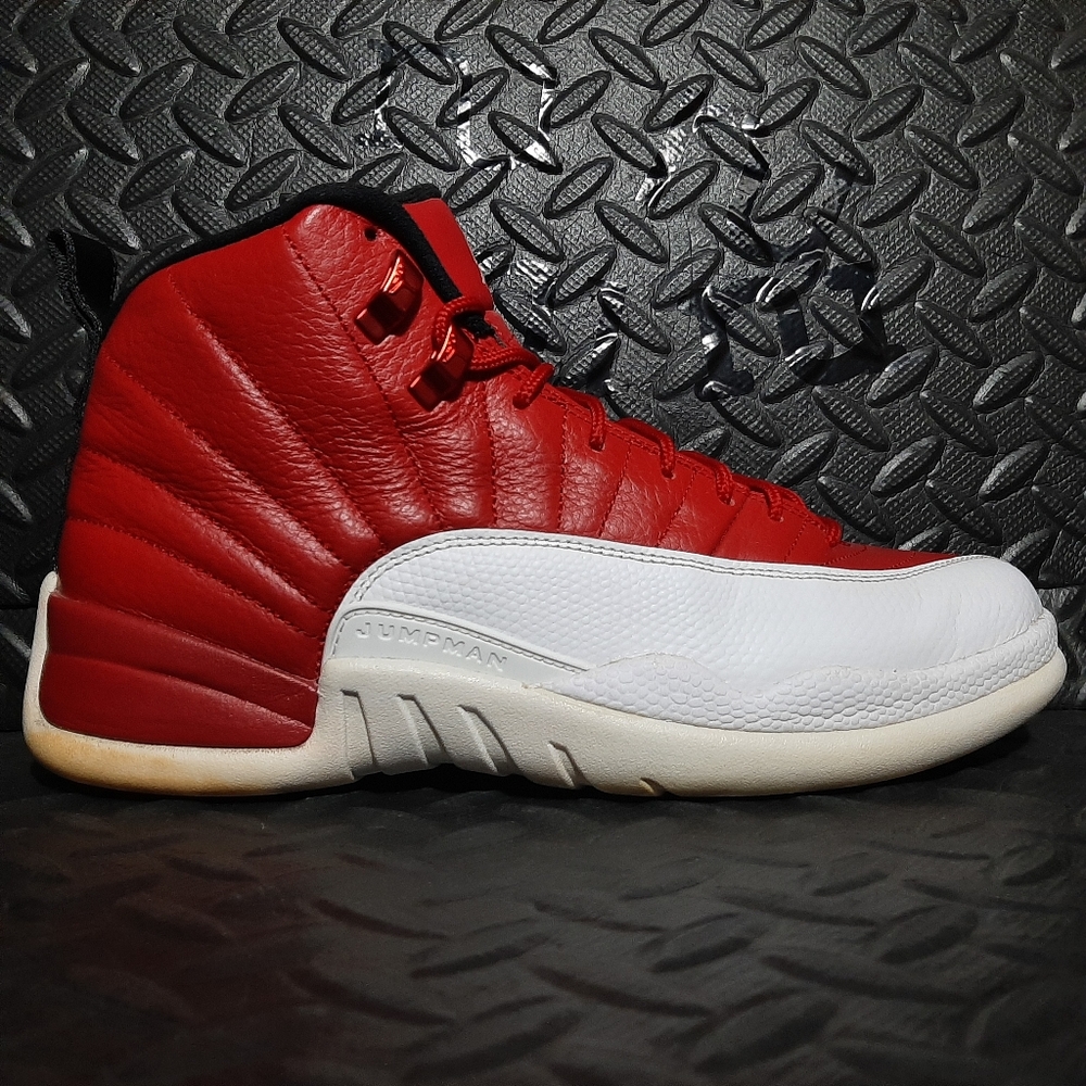 Jordan 12 Retro 'Gym Red' 130690-600 size 8.5